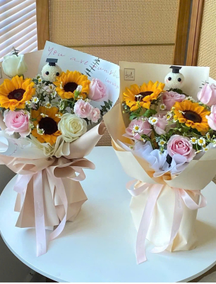 Mẫu hoa tốt nghiệp 11